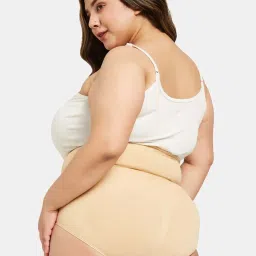 Secrets By ZeroKaata Black & Beige Plain Shapewear image 5