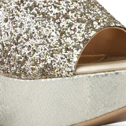 Inc.5 Women's Gold Casual Stilettos image 5