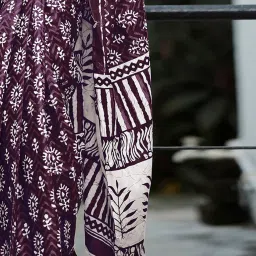 Saree Mall Maroon Printed Sarees With Unstitched Blouse image 5