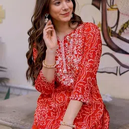 Wawlooks Women Bandhani Print Sequinned Kurta-picture-5