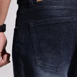 WROGN Men Relaxed Fit Light Fade Stretchable Jeans image 4