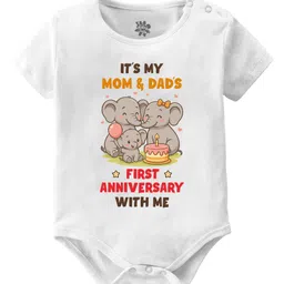 Baby Buzz 100% Cotton Knit Anniversary Theme Half Sleeves Its My Mom Dad & Dads First Anniversary With Me Text Printed Onesie - White-image-76