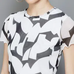 Ginger by Lifestyle White & Black Printed Crop Top image 5