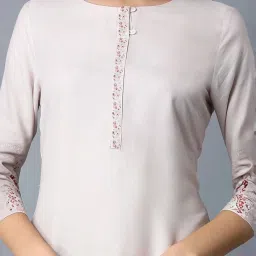 W White Plain Kurta - Pack of 2 image 5