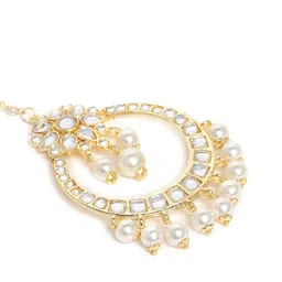 LAIDA Women Gold Plated & White Kundan Studded Maang Tikka image 3