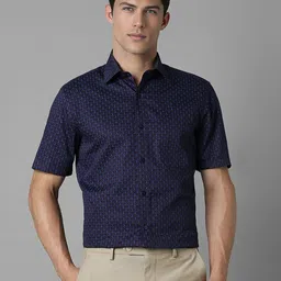 Louis Philippe Men Classic Spread Collar Geometric Printed Cotton Formal Shirt image 1