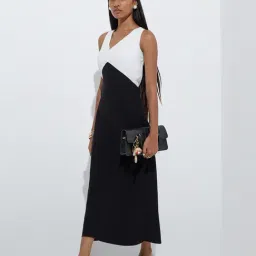 Wardrobe by Westside Black Color-Blocked A-Line Dress-picture-17