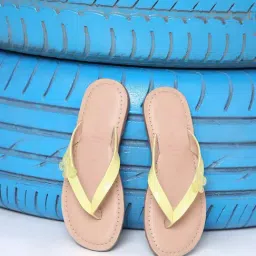 Aria Nica Kids Yellow Thong Sandals-image-2