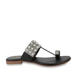 Shoetopia Women's Black Toe Ring Sandals image 2