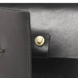 Hidesign Scooter W5 E.I Cow Black Causal Leather Bi-Fold Wallet for Men image 5