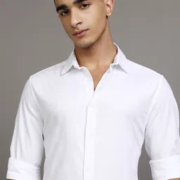 HIGHLANDER Men Spread Collar Solid Cotton Slim Fit Casual Shirt-picture-36