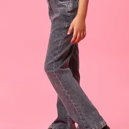 V-Mart Girls Regular Fit Mid-Rise Light Fade Jeans image 4
