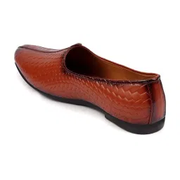 Fausto Men's Tan Casual Juttis image 5