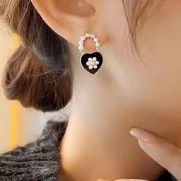 MEENAZ Heart Shaped Drop Earrings image 5