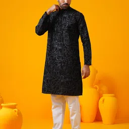 SOJANYA Men Floral Embroidered Regular Kantha Work Kurta with Pyjamas-picture-6