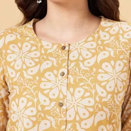 Rangmanch by Pantaloons Yellow Cotton Floral Print Straight Kurta image 5