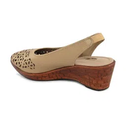 Pelle Albero Women's Beige Sling Back Sandals image 5