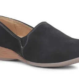 Hush Puppies by Bata Women's DACEY Black Wedge Pumps image 5