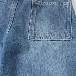 max Girls Regular Fit Mid-Rise Light Fade Cropped Jeans image 3