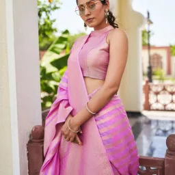 Vardha Light Pink Striped Saree With Unstitched Blouse image 5