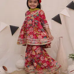 Ka-mee Cotton Woven Three Fourth Sleeves Floral Printed Gota Lace Embellished Kurti & Sharara With Dupatta Set - Red image 4