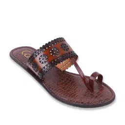 Catwalk Women's Brown Toe Ring Sandals-picture-20