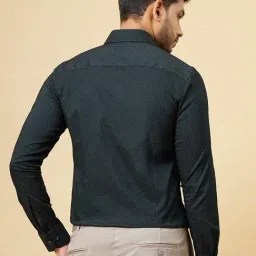 Wyre Black Cotton Slim Fit Geometric Print Shirt image 4