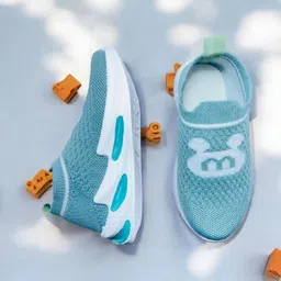 FABBMATE Unisex Kids Textured Slip-On Sneakers image 4