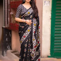 Panzora Batik Silk Blend Saree-image-4