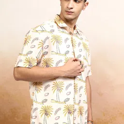 HIGHLANDER Men Cream Printed Relaxed Shirt image 4