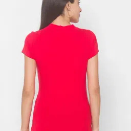 Globus Red Cotton Solid T-Shirt image 2