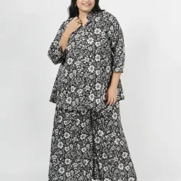 LASTINCH Black Floral Two-Piece-image-12