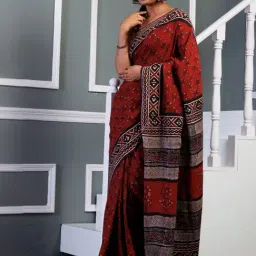 Unnati Silks Red & Black Silk Printed Saree With Unstitched Blouse-image-9