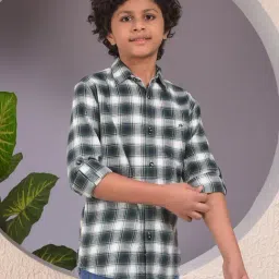 Crimsoune Club Boys Green Cotton Slim Fit Chequered Shirt image 4