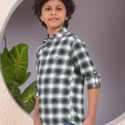 Crimsoune Club Boys Green Cotton Slim Fit Chequered Shirt image 3