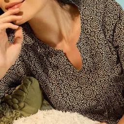 The Kaftan Company Black Cotton Printed Nighty image 5