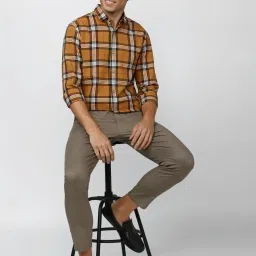 Peter England Yellow Cotton Slim Fit Checks Shirt image 5