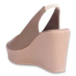 Shoetopia Women's Beige Sling Back Wedges image 4