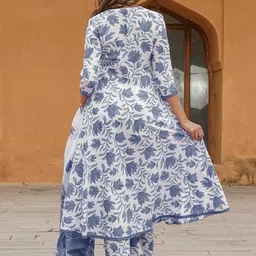 parthvi Women's Printed Anarkali Kurta With Palazzo & Dupatta Set image 3