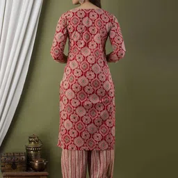Bunkari Women Floral Printed Regular Thread Work Kurta with Harem Pants image 2