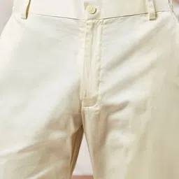 VASTRAMAY Men Paisley Yoke Design Regular Sequinned Kurta with Trousers image 5