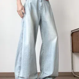 StyleCast x Revolte Men Baggy Fit Mid-Rise Light Fade Jeans image 2