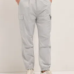 THE BEAR HOUSE Men Solid Relaxed Fit Cargo Trousers-picture-41