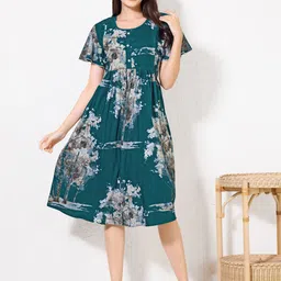 Arela Tree Printed Maternity Fit and Flare Dress With Feeding Zip-image-42