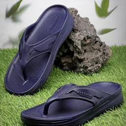 BERSACHE Men Rubber Thong Flip-Flops image 1