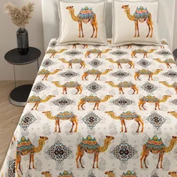 INDRA'S Cream-Coloured & Green 160 TC Bedsheet with 2 Pillow Covers image 5