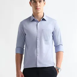 Arrow Men Slim Fit Textured Spread Collar Formal Shirt image 3