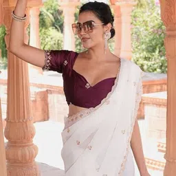 Kandora Embellished Beads and Stones Heavy Work Saree image 5