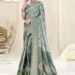 MIRCHI FASHION Teal Green Printed Saree With Unstitched Blouse image 3
