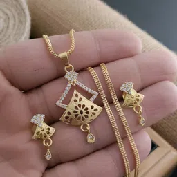 V.K.PAYAL.JEWELLERY Gold-Plated Stones-Studded Jewellery Set-picture-34